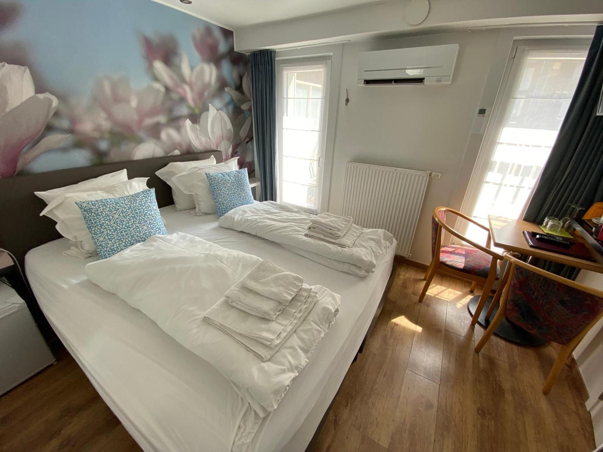 Hotel De Backer Knokke-Heist Esterno foto